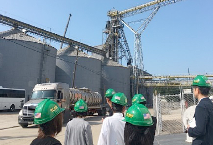 ニューオリンズにある全農グレイン（ZGC）社は、日本への大豆輸出の一大拠点。スケールの大きい物流工程を見学①