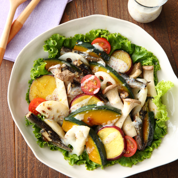 秋野菜とオイルサーディンのホットサラダ